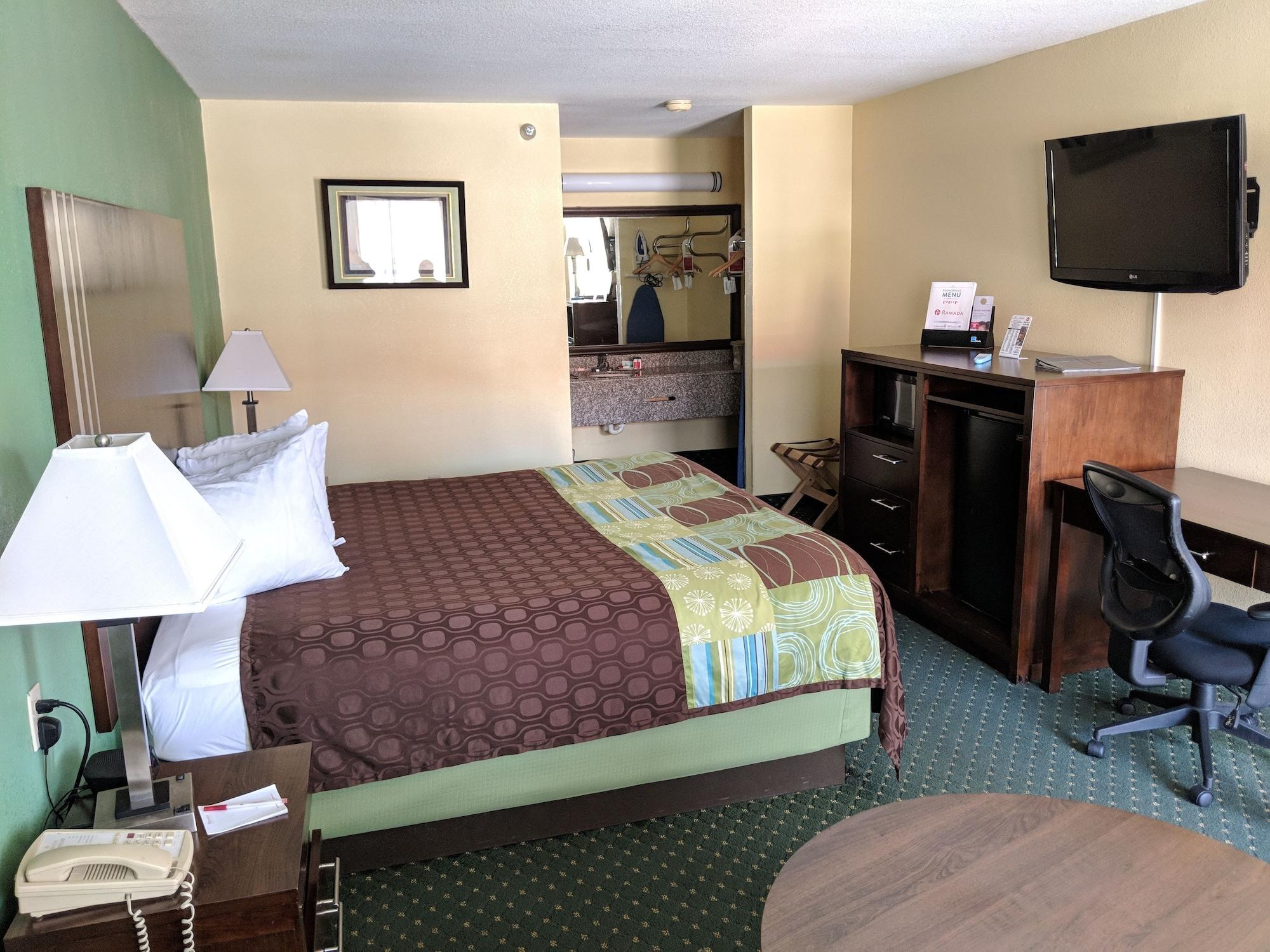 Ramada By Wyndham San Antonio Near Seaworld - Lackland Afb Extérieur photo
