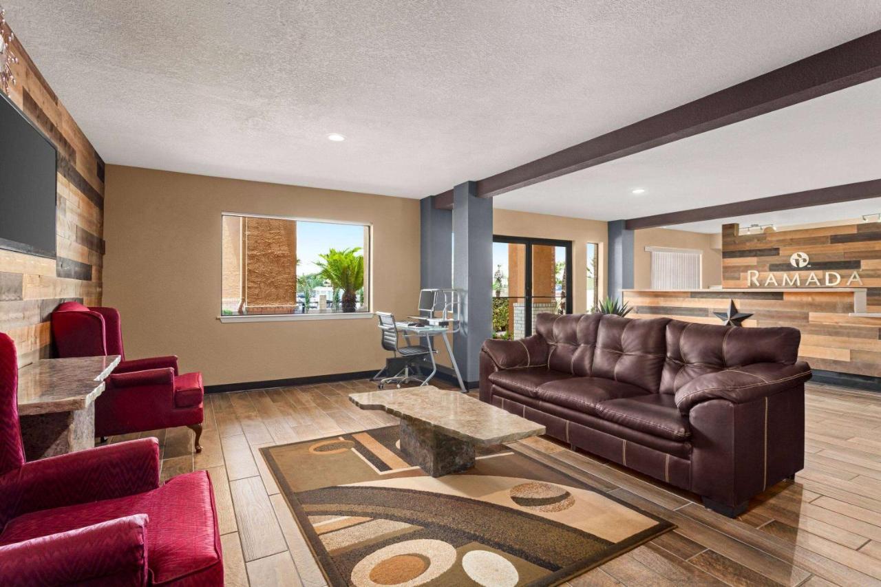 Ramada By Wyndham San Antonio Near Seaworld - Lackland Afb Extérieur photo