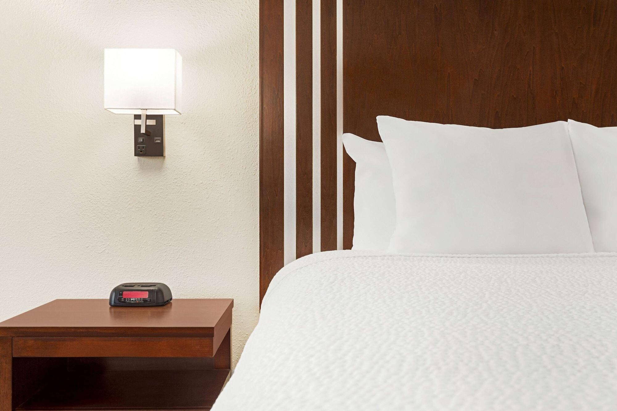 Ramada By Wyndham San Antonio Near Seaworld - Lackland Afb Extérieur photo